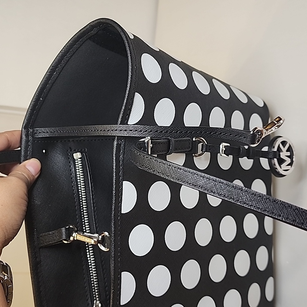 Michael Kors Medium Tote Bag - Picture 11 of 12